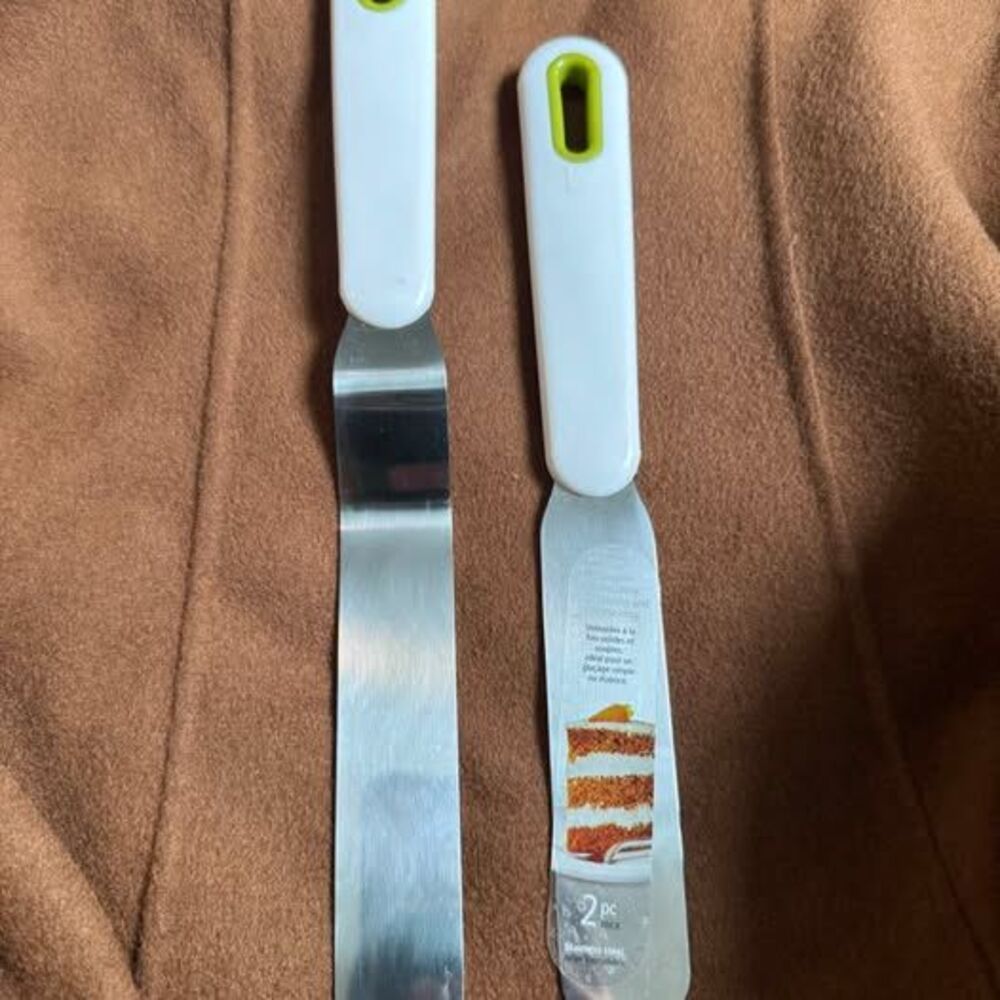 2-Piece Stainless Steel Icing Spatula Set